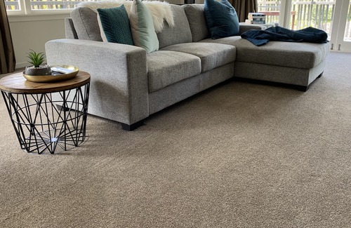 Lynmore House | 5 min to forest, comfy house with great amenities