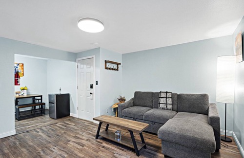 North Star Apartment | 5 Min walk to restaurants/cafes, 8 min drive to airport, 10 min walk to trails.