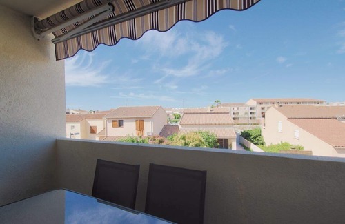 Le Grau-Du-Roi Apartment | 5 min walk to the beach, quiet location, sleeps 4, fully equipped with storeroom, parking and.