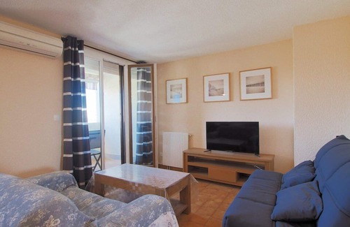 Le Grau-Du-Roi Apartment | 5 min walk to the beach, quiet location, sleeps 4, fully equipped with storeroom, parking and.