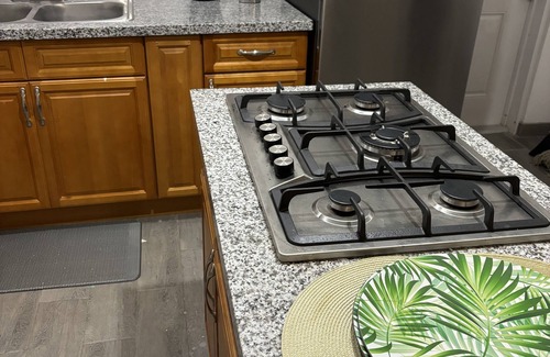 Hartswell Apartment | 5 minute away from three breathtaking beaches