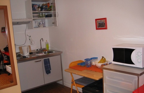 Fontainebleau Apartment | 5 Minute Walk To INSEAD - Fontainebleau Studio To Rent For A Single Student