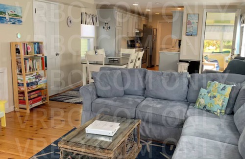 York Beach House | 5 minute walk to Short Sands beach and downtown from your vacation home!