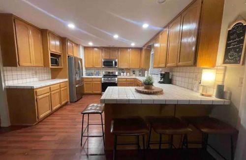 Crestline House | 5 minutes driving and 20 minutes walking distance to the Lake Gregory