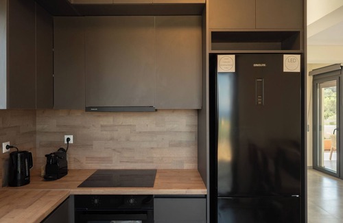 Neapoli Villa | 5 minutes from down town and aegean sea view