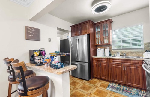 Miami Gardens House | 5 minutes from Hard Rock Stadium, and less than 30 minutes from South Beach