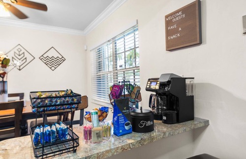 Miami Gardens House | 5 minutes from Hard Rock Stadium, and less than 30 minutes from South Beach