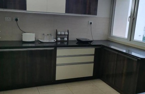 Pallavaram Apartment | 5 Minutes to Airport - Spacious private apartment