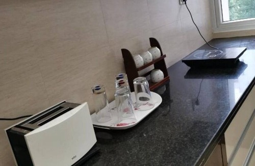 Pallavaram Apartment | 5 Minutes to Airport - Spacious private apartment