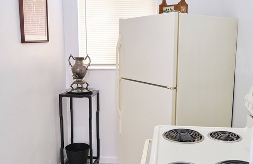 Overtown Apartment | 5 minutes to Downtown Apt 201