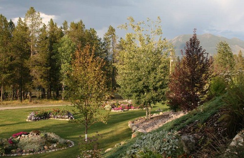 Coram Cabin | #5 - MOOSE CABIN – BEAUTIFUL PRIVATE SETTING, 6 MILES TO GLACIER PARK