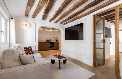 Sorbonne Apartment | 5#New suite 6 persons- Saint Germain Notre-Dame