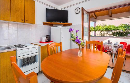 Kapelica Apartment | 5 Person Apartment Labin Kapelica