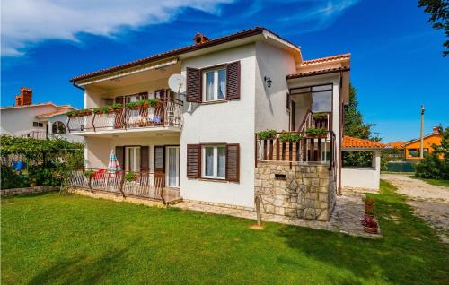 Kapelica Apartment | 5 Person Apartment Labin Kapelica