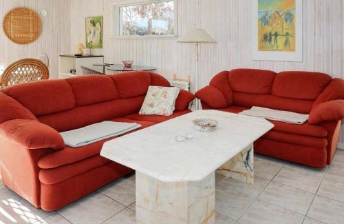 Haslevgarde House | 5 person holiday home in Hadsund