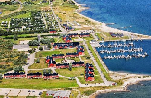 Lemvig Apartment | 5 person holiday home on a holiday park in Lemvig