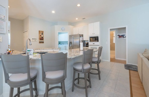 Ridgewood Lakes House | 5 Star 4 Bedroom Pool/Spa -Gated - On Golf Course Near Disney - Free Pool Heat