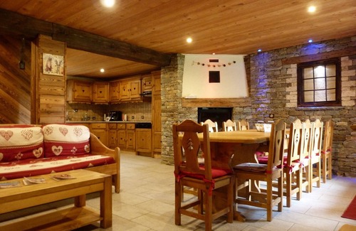 Bonneval-sur-Arc Apartment | 5-star CHALET in the mountains 5 bedrooms with shower and sauna