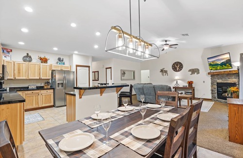 Ronald House | 5-star family home with game room, private hot tub, summer pool, near the lake!