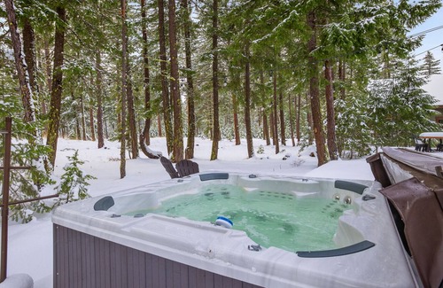 Ronald House | 5-star family home with game room, private hot tub, summer pool, near the lake!