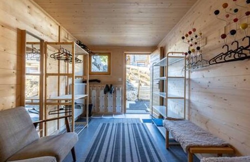 Notre-Dame-de-Bellecombe Ski Chalet | 5-star chalet with sauna and balneotherapy