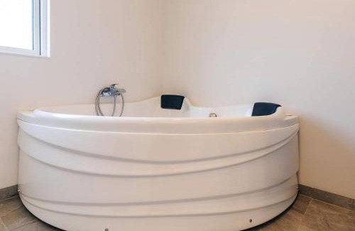 Ristinge House | 5 star holiday home in Humble