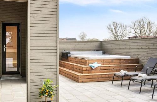 Hasmark Strand House | 5 star holiday home in Otterup