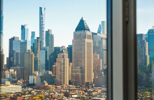 Midtown Condo | 5 Star Luxury 2-bedroom KING Beds condo with best views of Empire State Building