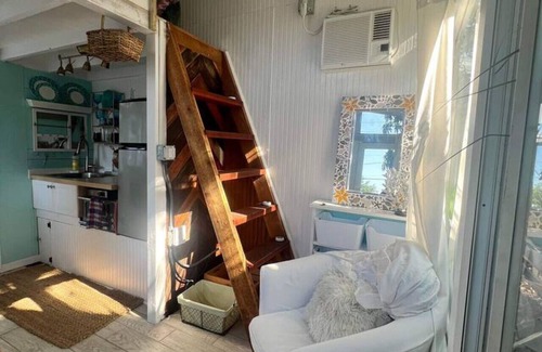 Bungalow Hill House | 5 star rated guest house heated pool