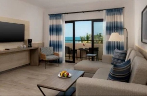 Zona Dorada Resort | 5 Star Resorts in Mazatlan at Pueblo Bonito Golden Zone or Emerald Bay.