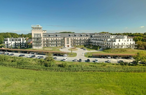 Ostseebad Wustrow Apartment | 5-star vacation apartment Dünenrast with a view over the Saaler Bodden