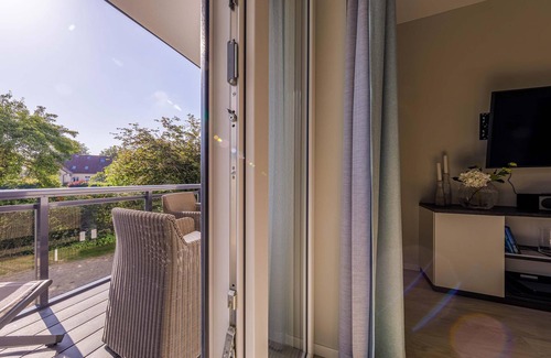 Ostseebad Wustrow Apartment | 5 star vacation apartment Wiesenkieker between the Baltic Sea and the Bodden