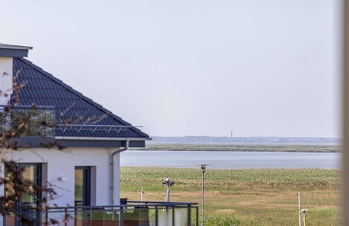 Ostseebad Wustrow Apartment | 5 star vacation apartment Wiesenkieker between the Baltic Sea and the Bodden