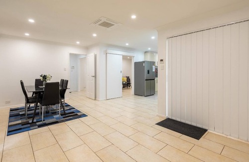 Beechboro House | 5 Swan Valley Special 3BR 1.5 BTH