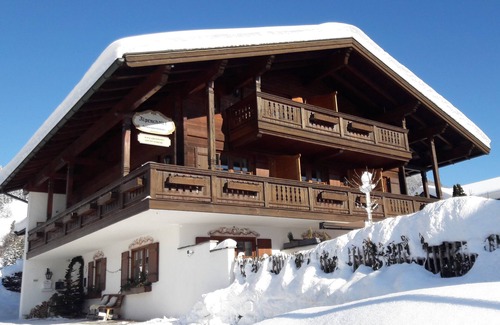 Entfelden Apartment | (5) Zwei-Raum-Ferienwohnung 38qm, Dusche/WC, Küche und Balkon