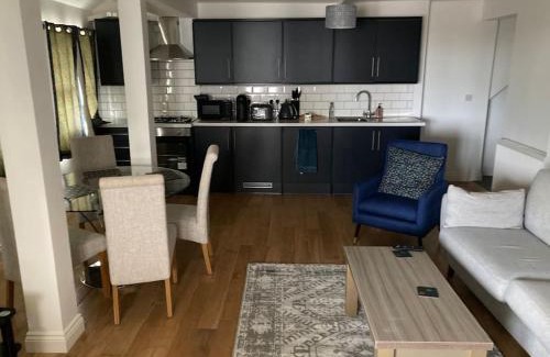 Bognor Regis Apartment | 50 meters from Beach.