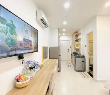 An Phu Apartment | 501 Modern Studio with Balcony & Kitchen