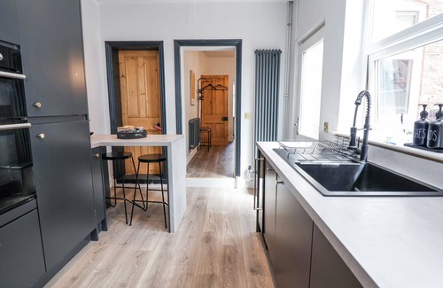 Nantwich Cottage | 52 BARONY ROAD, pet friendly, with a garden in Nantwich