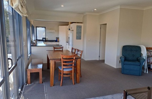 Two Mile Bay House | 52 Hawai Street, Taupo