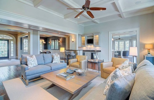 Vanderhorst Plantation House | 5200 Sq Ft of Luxury! Vanderhorst Home with Private Pool and Hot Tub