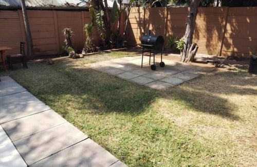Sunnyside Apartment | 54 Brecher Budget Double Room #3