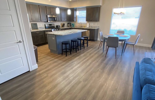 Hildale House | 55 min to Zion’s, 35 min to Sand Hallow, 2 h to Bryce Canyon, 1 h to Kanab