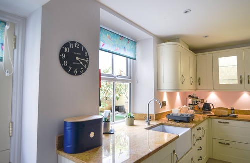 Seaton Cottage | 55 QUEEN STREET, family friendly, with open fire in Seaton, Devon