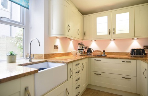Seaton Cottage | 55 QUEEN STREET, family friendly, with open fire in Seaton, Devon