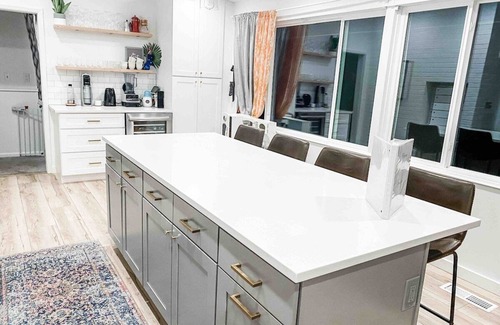 Bridle Trails House | 5645 116th Ave NE Kirkland Whole House · Family & Group Paradise Kirkland/Bridal