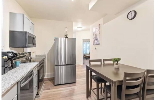 Wilmington House | 5BR Private House for long stays