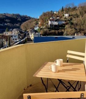 Tulle Apartment | 5e Ciel - [sans ascenseur - devant gare/centre-ville]