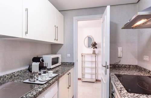 El Arenal Apartment | 5th floor apartment with parking opposite the Cathedral