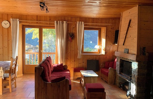 Bonneval-sur-Arc Apartment | 6-7 BED APARTMENT NEAR SHOPS AND SKI SLOPES IN BONNEVAL SUR ARC