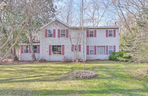Niles House | 6-Acre Family-Friendly Getaway in Niles!
